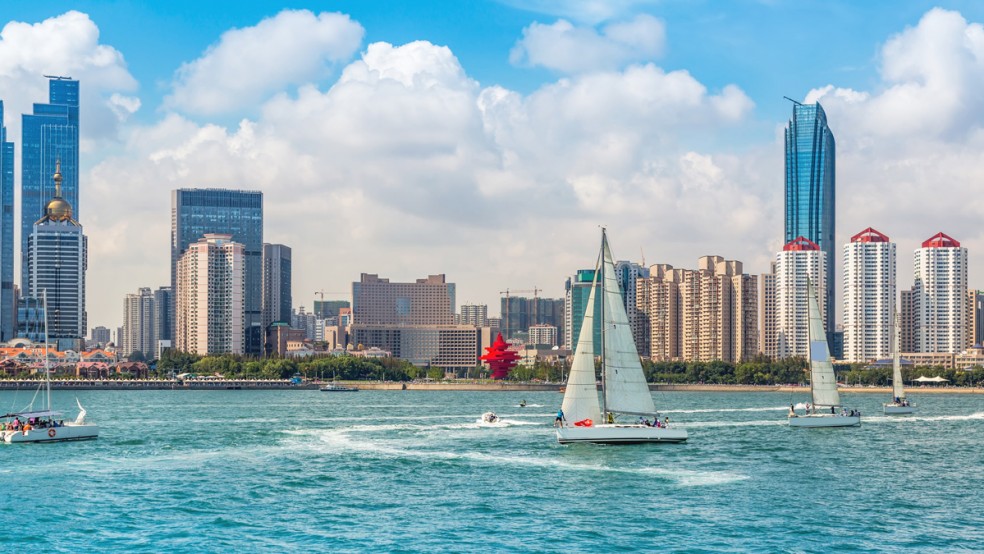 sailing in qingdao