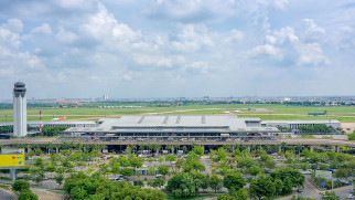 ho chi minh city airport hanoi airport