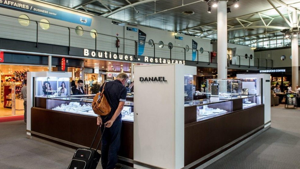 marseille provence airport shopping