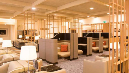 Singapore Airlines 5-Star Lounge Rating at London Heathrow Airport