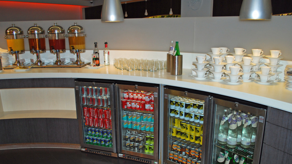 drinks skyteam lounge t4 heathrow airport