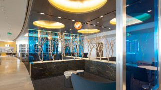 united lounge heathrow airport