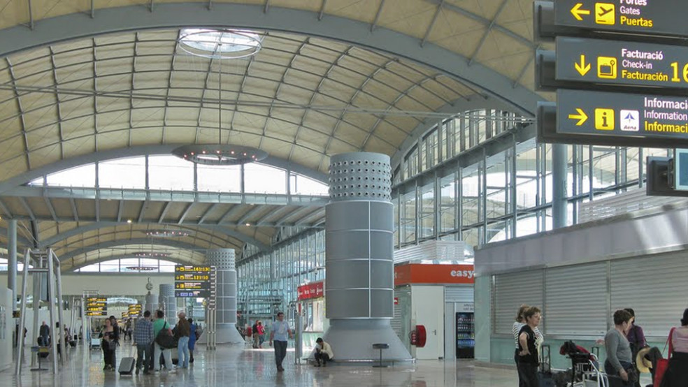 Bilbao Airport Is A 4 Star Airport Skytrax   BIO 2 984x554 