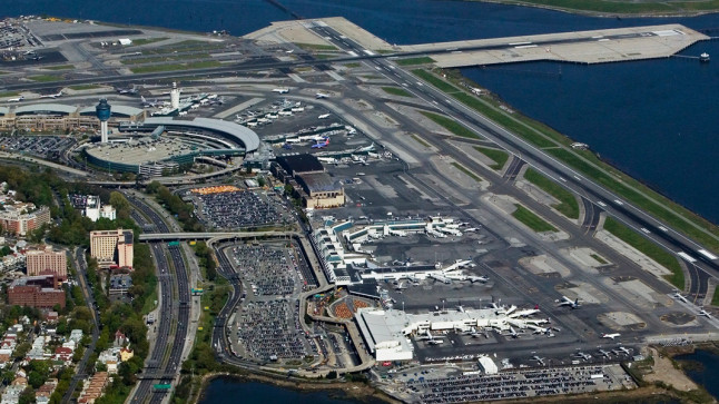 laguardia airport in new york city runway length