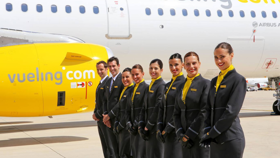 vueling airlines carry on weight