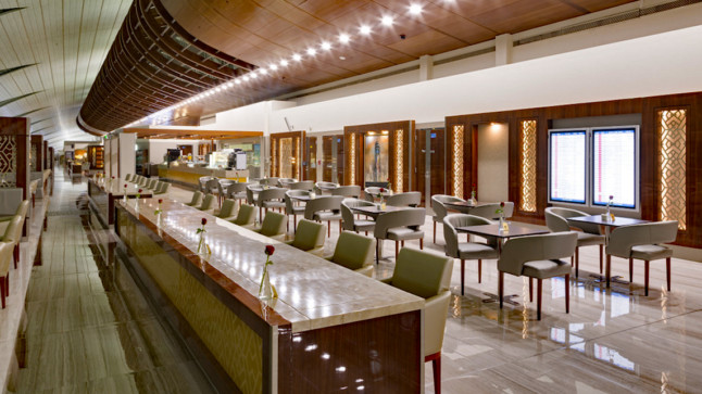 Emirates Business Class Lounge At Dubai International Airport