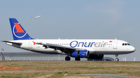 onur air aircraft