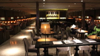 china airlines dining area