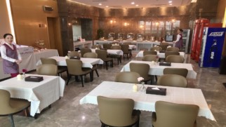 china southern airlines domestic lounge dining area wuhan tianhe international airport