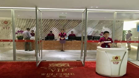 china southern airlines lounge terminal 2 guangzhou airport entrance