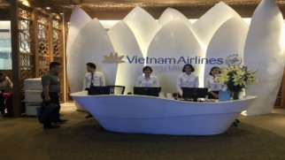 vietnam airlines domestic lotus lounge reception hanoi noi bai airport