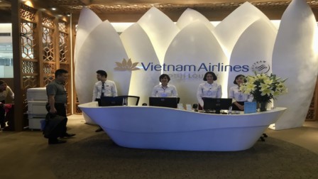 vietnam airlines domestic lotus lounge reception hanoi noi bai airport
