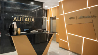 alitalia casa italia lounge milan malpensa airport