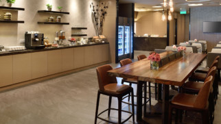 plaza premium lounge dining area terminal 1 changi airport