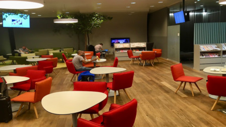austrian airlines schengen senator lounge vienna airport