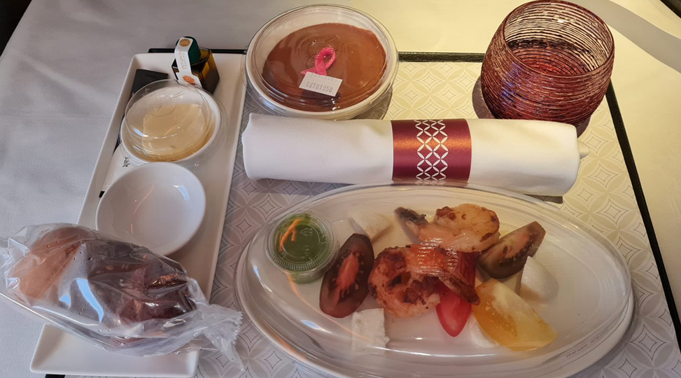 qatar airways catering