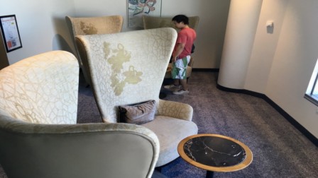 singapore airlines first class lounge sydney airport