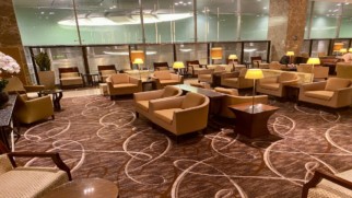 singapore airlines first class lounge seating singapore changi airport