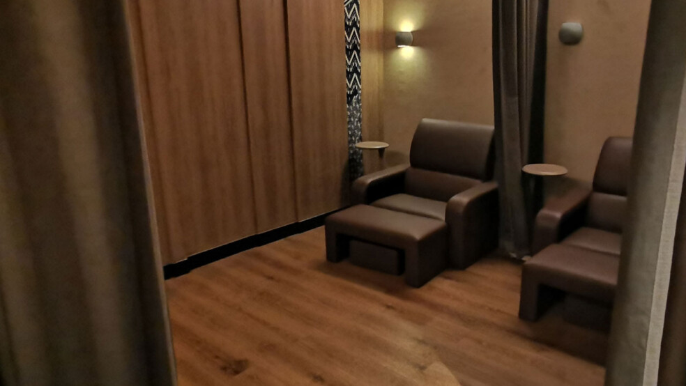 plaza premium lounge jakarta international airport quiet area