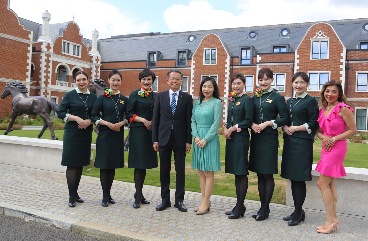 Mr Clay Sun President of EVA Air and colleagues