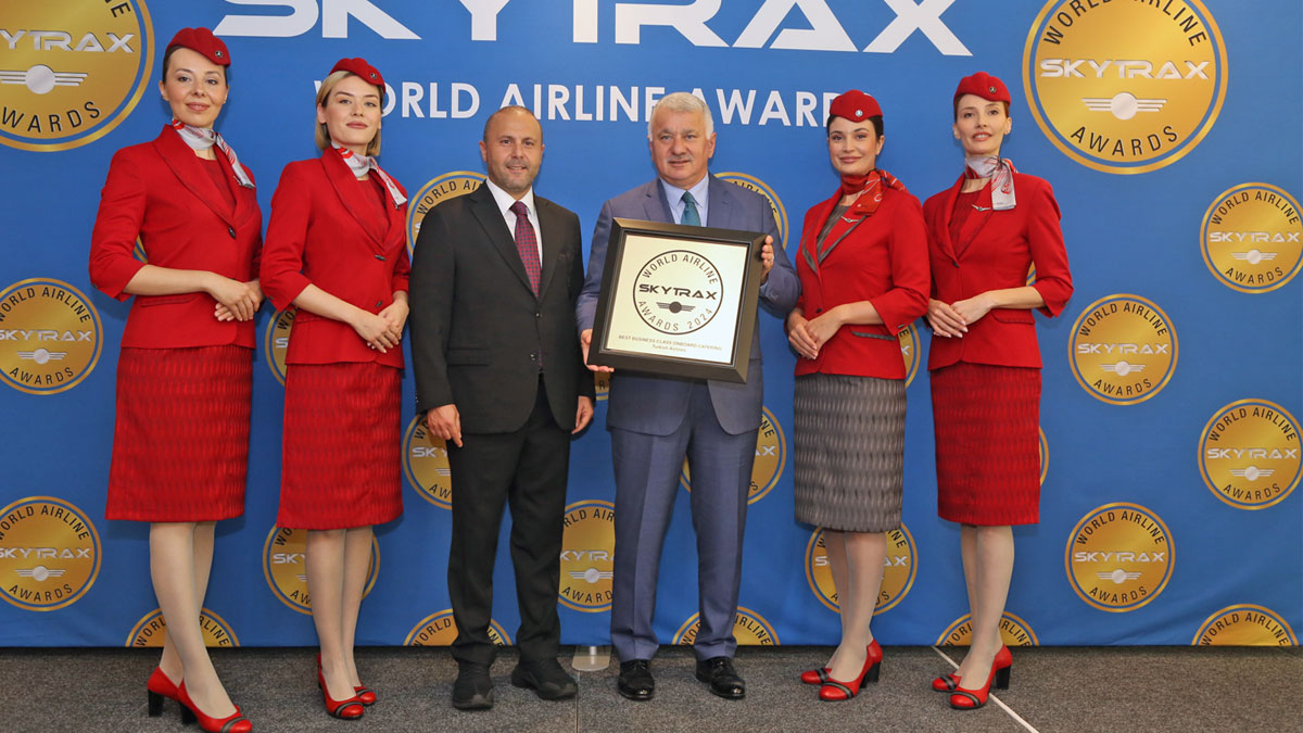 Turkish Airlines wins the world's best business class onboard catering 2024