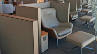 Asiana Airlines business suite Lounge seating incheon airport
