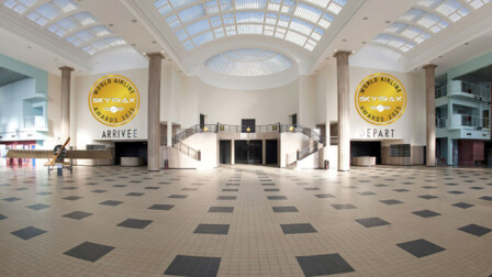 Salle des Huit Colonnes Le Bourget Airport