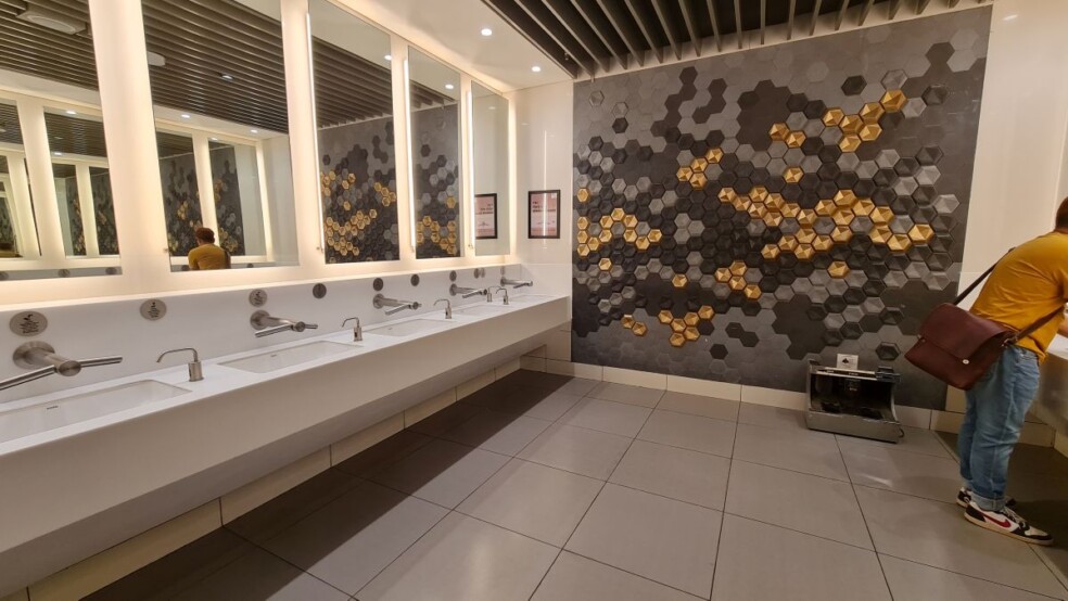 Bangalore Kempegowda terminal 2 washrooms