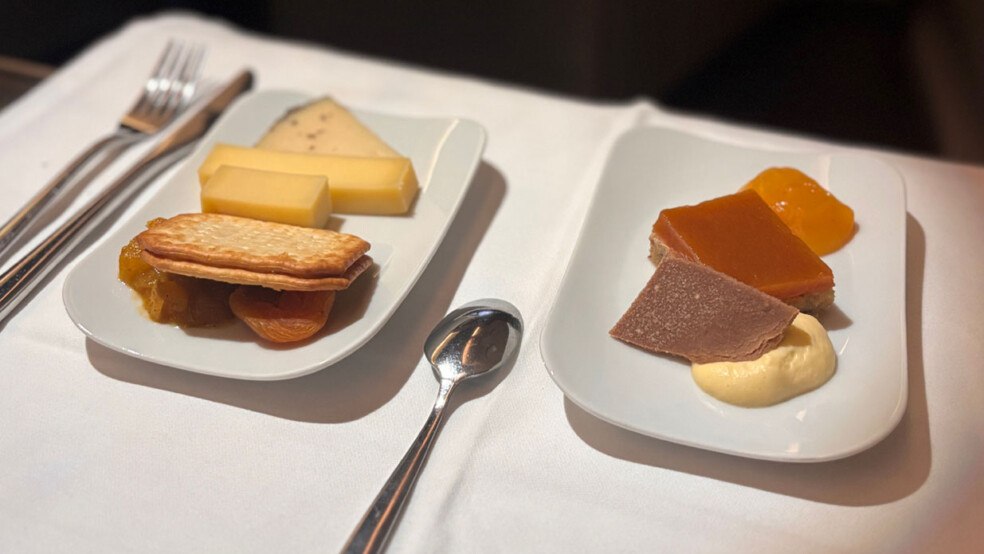 Discover Airlines onboard catering