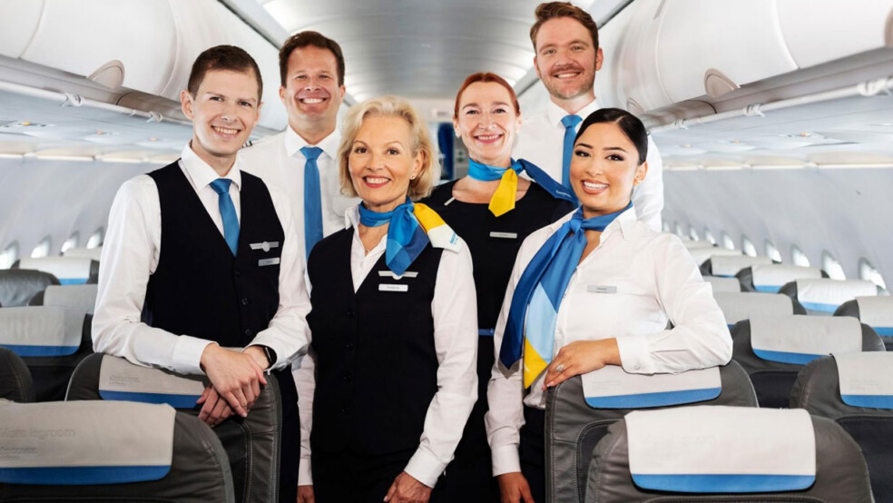 Discover Airlines crew