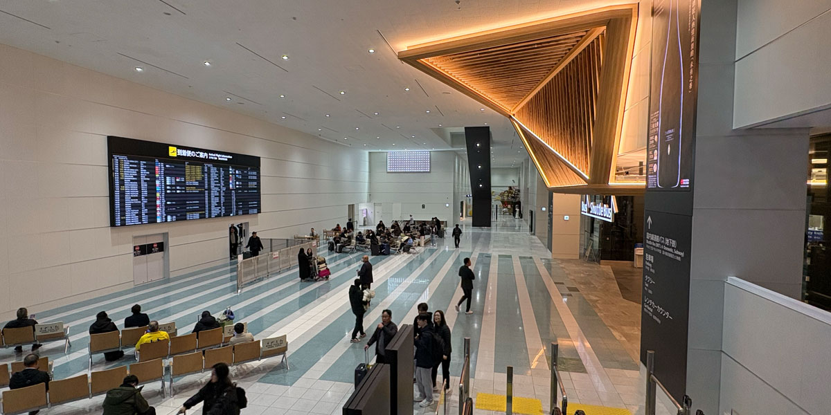 Fukuoka airport international arrivals hall